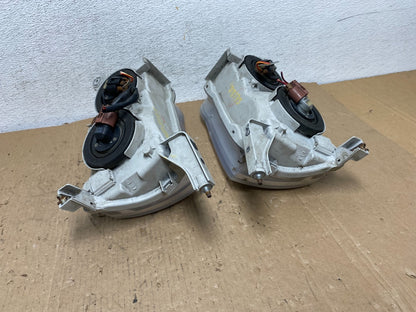 2001-2002 Toyota Corolla Left+Right Side Halogen Headlights AD8175 DW10