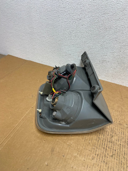 2006 2007 2008 Honda Pilot Left Driver Lh Side Tail light AE0333 LK6