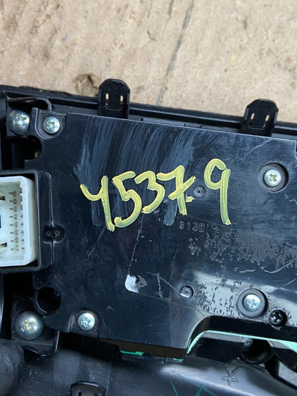 2009-2014 Nissan Murano AM FM Radio CD Control Panel Y5379 DG6