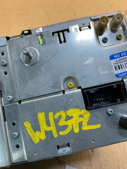 2004 to 2007 VW Touareg Stereo Radio Receiver Head Unit Control Module W4372 DG8