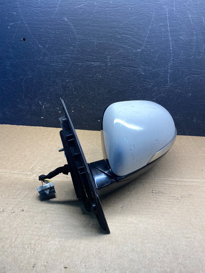 2016 to 2020 Kia Sorento Left Driver LH Door Mirror Turn Signal af8859 DG1