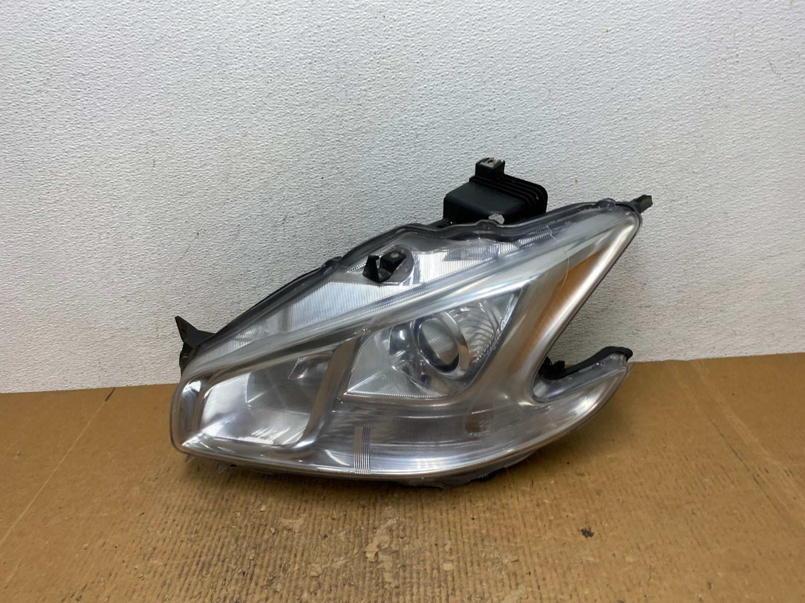 Halogen 2009 to 2014 Nissan Maxima Left Driver LH Side Headlight TYC AE2818 DW0