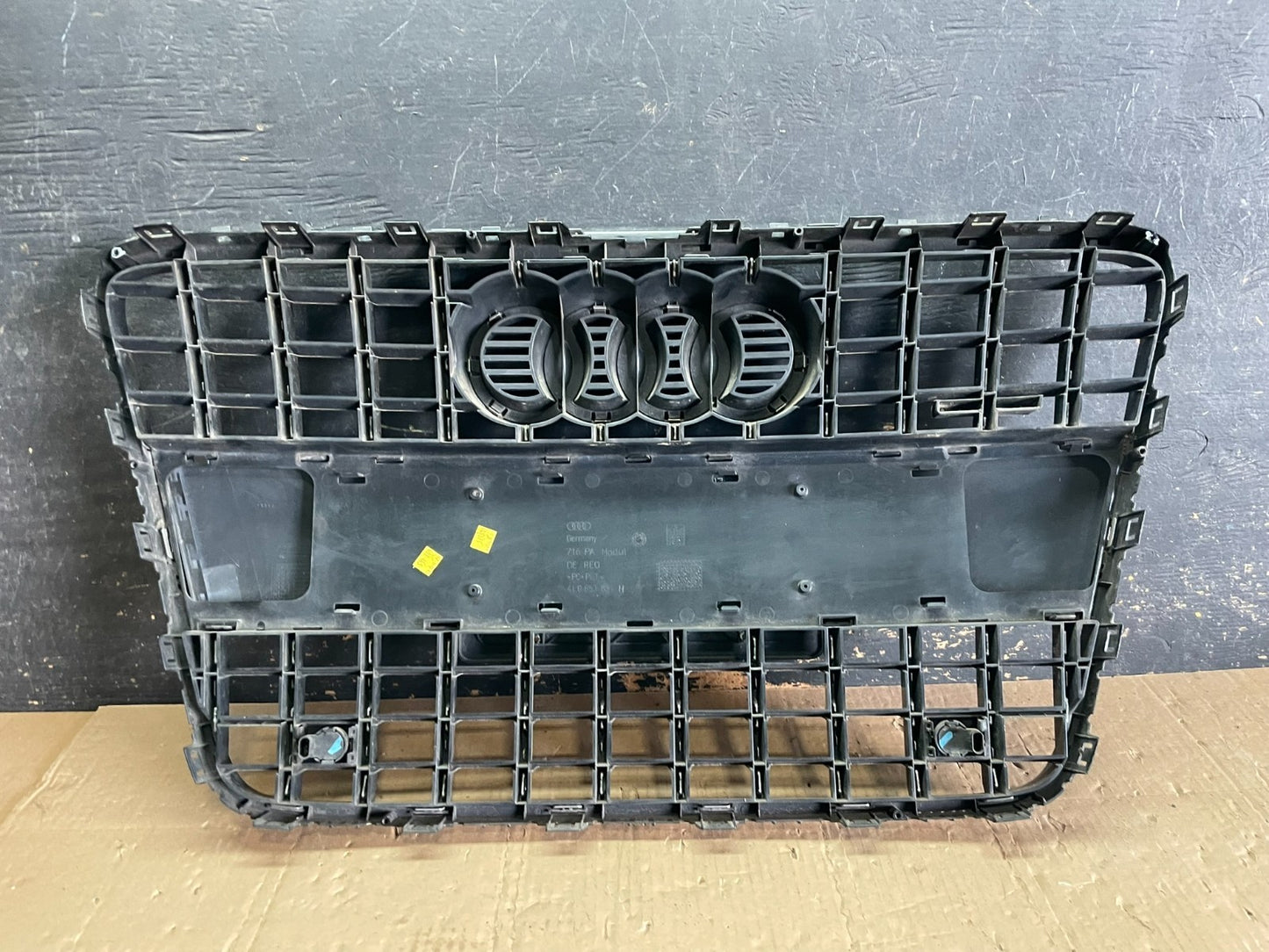 2010 to 2015 Audi Q7 Front Upper Grill Grille  OEM AA8926 DG5