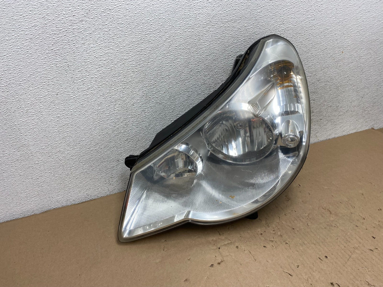 2007 to 2010 Chrysler Sebring Left Driver LH Side Headlight AG6743 DW2