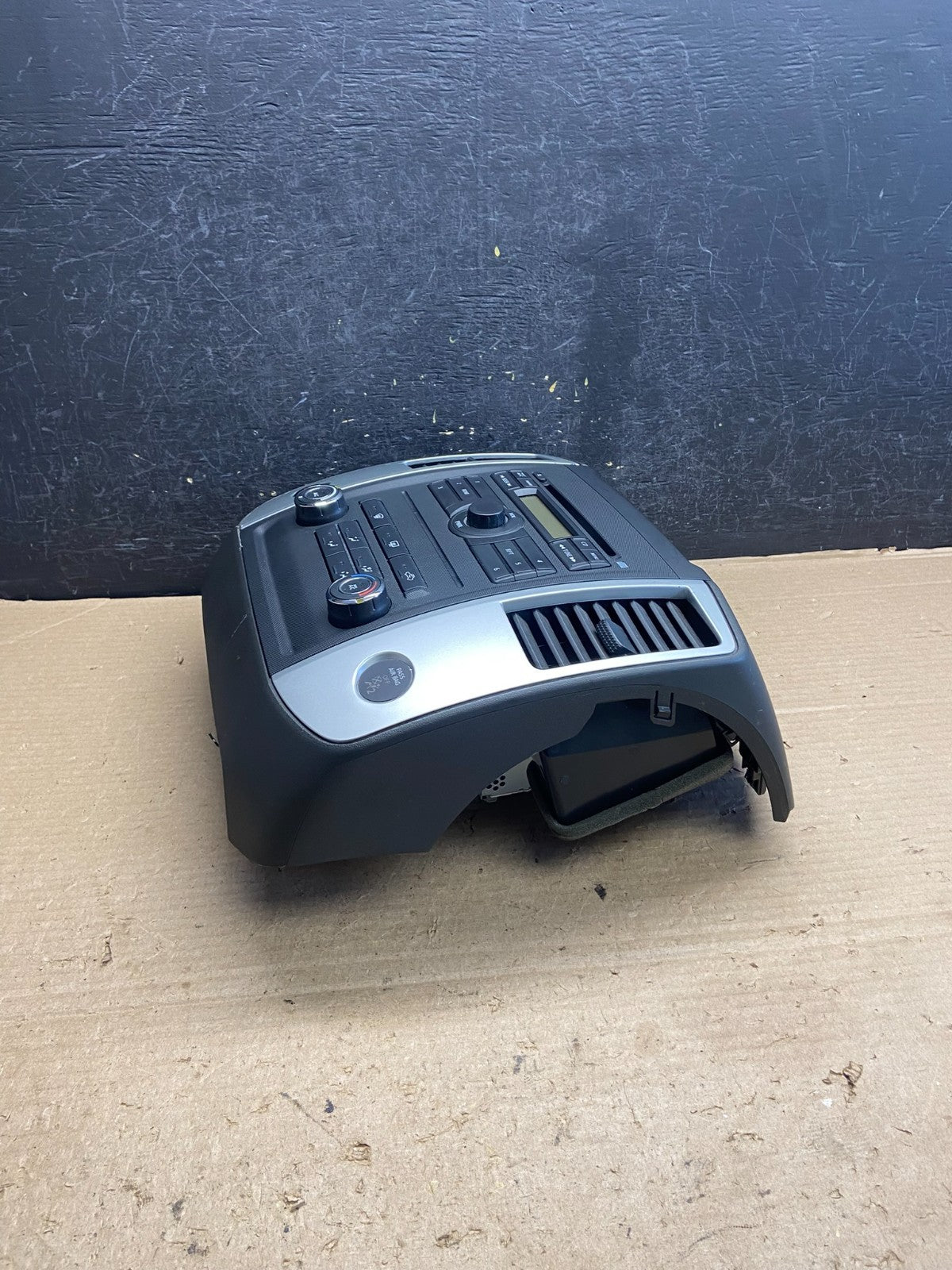 2009-2012 Nissan Frontier Xterra Radio Climate Control Bezel Center AH5478 DW2