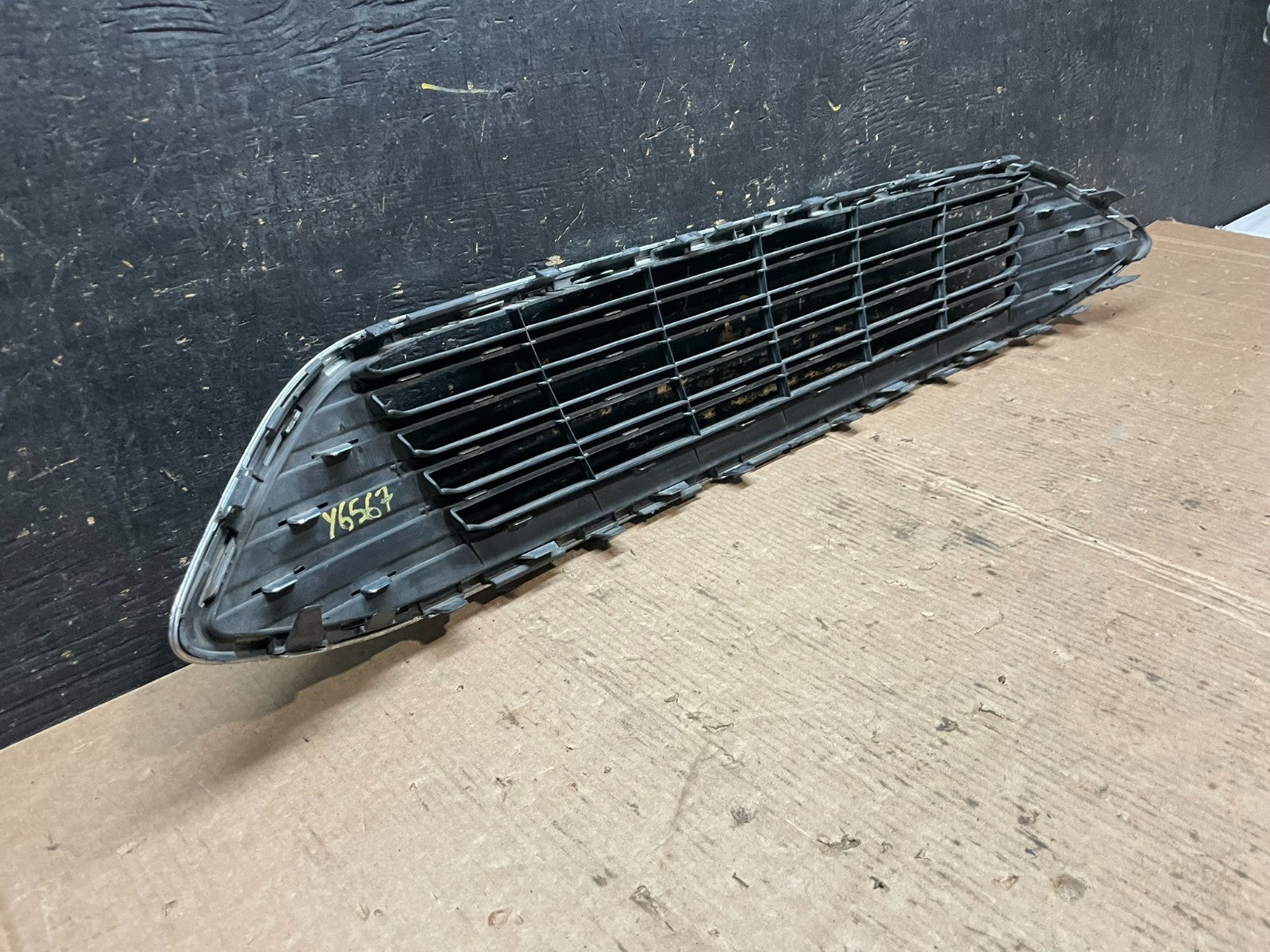 2015 to 2018 Ford Focus Front Upper Grille Grill Z6087 DG4
