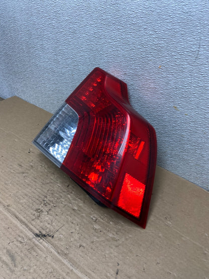 2008 to 2011 Volvo S40 Right Passenger RH Side Tail Light AB4646 DG1