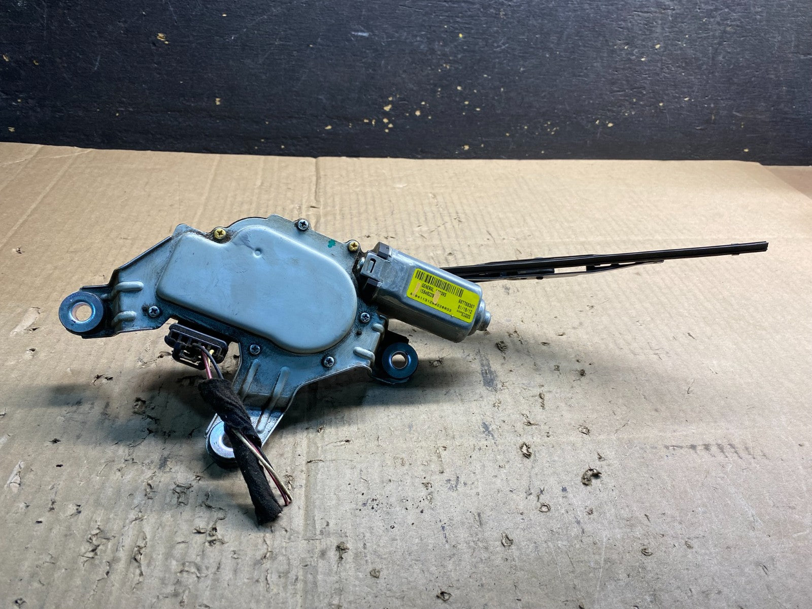 2010 to 2016 Cadillac SRX Rear Windshield Washer Wiper Motor ab0386 DG5