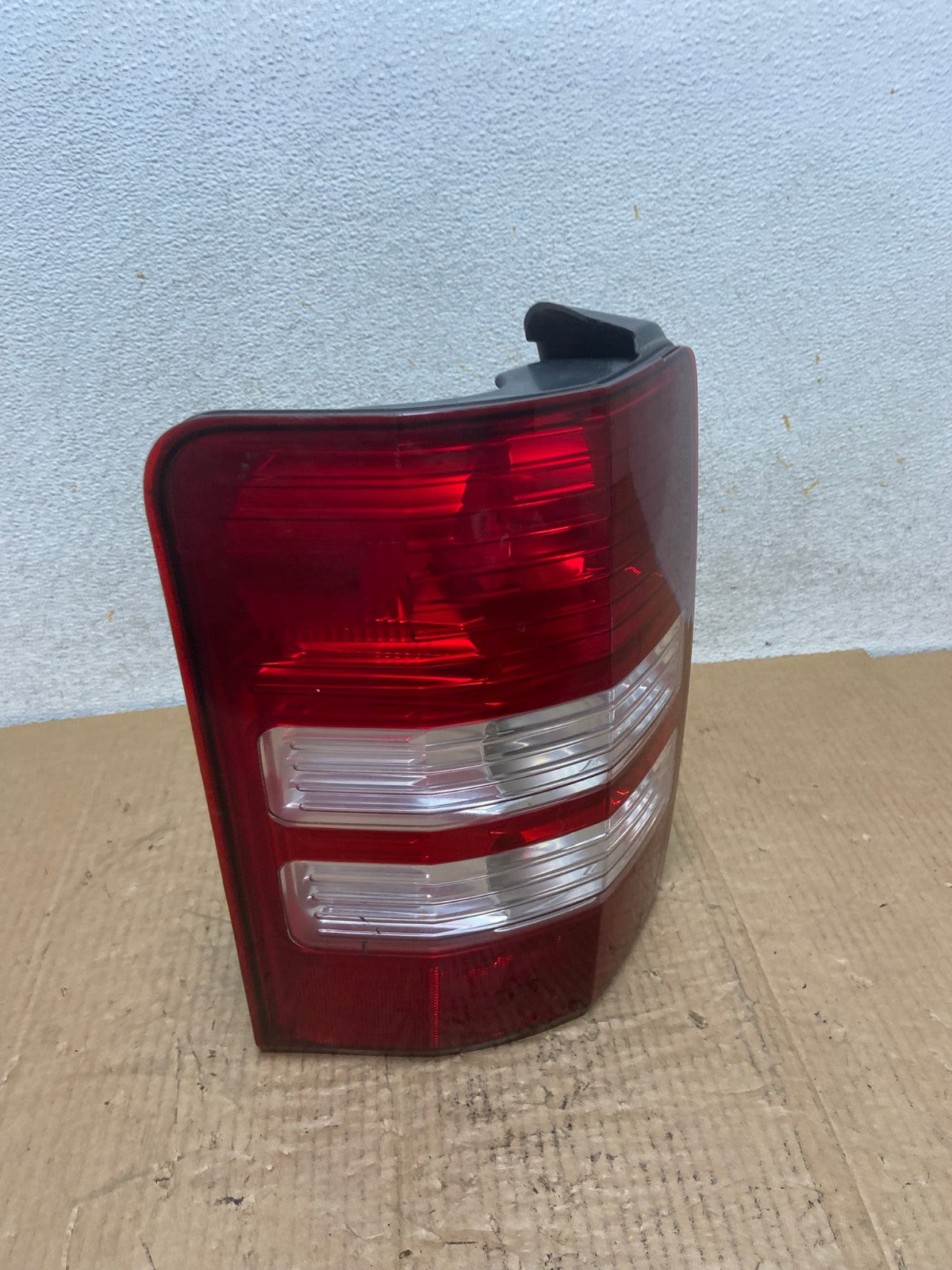 2008 to 2012 Jeep Liberty Left Driver Side Lh Tail Light AI6857 LK2