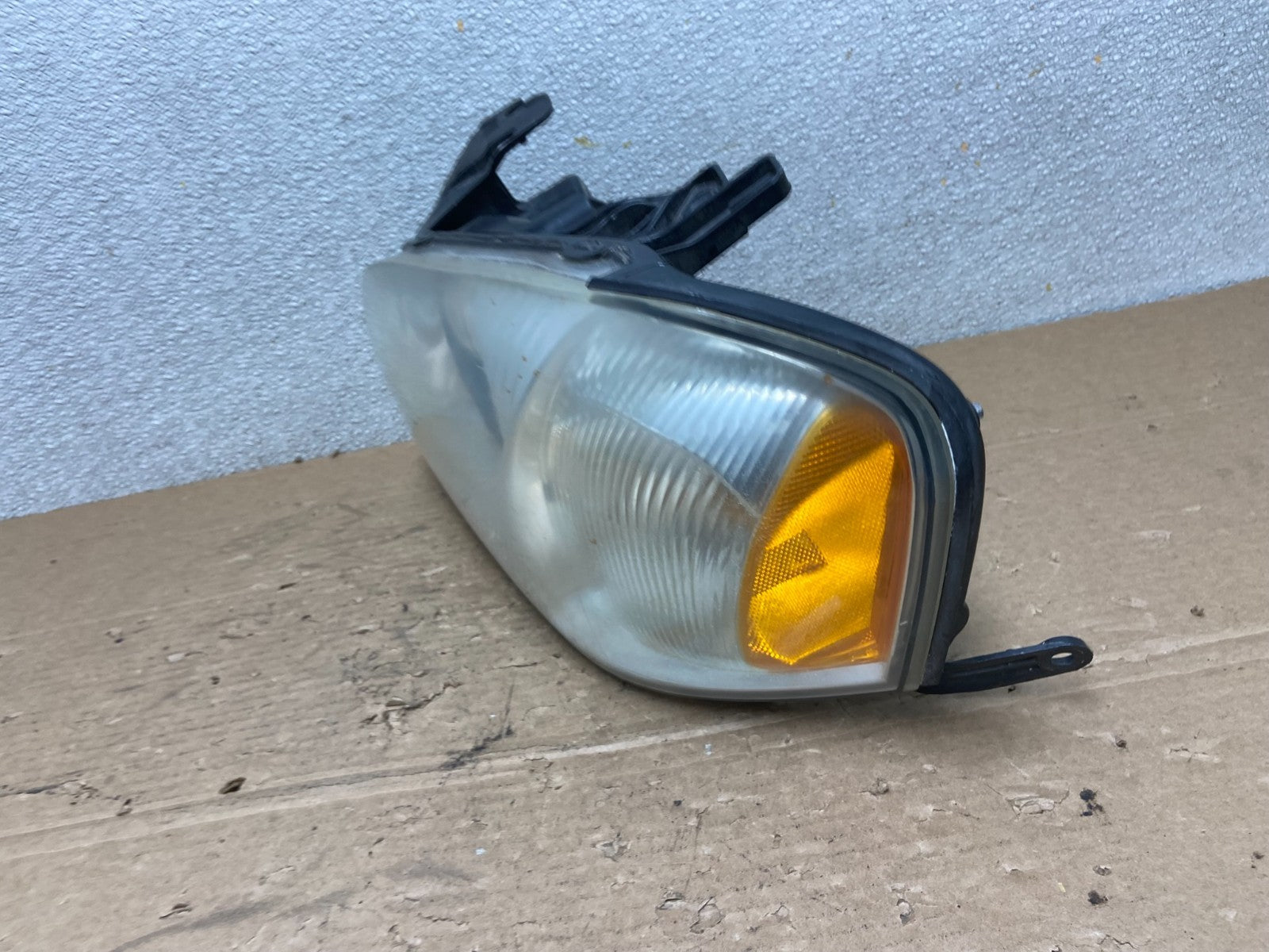 2001 to 2004 Mazda Tribute Left Driver Lh Side Halogen Headlight Oem AB4872 DW1
