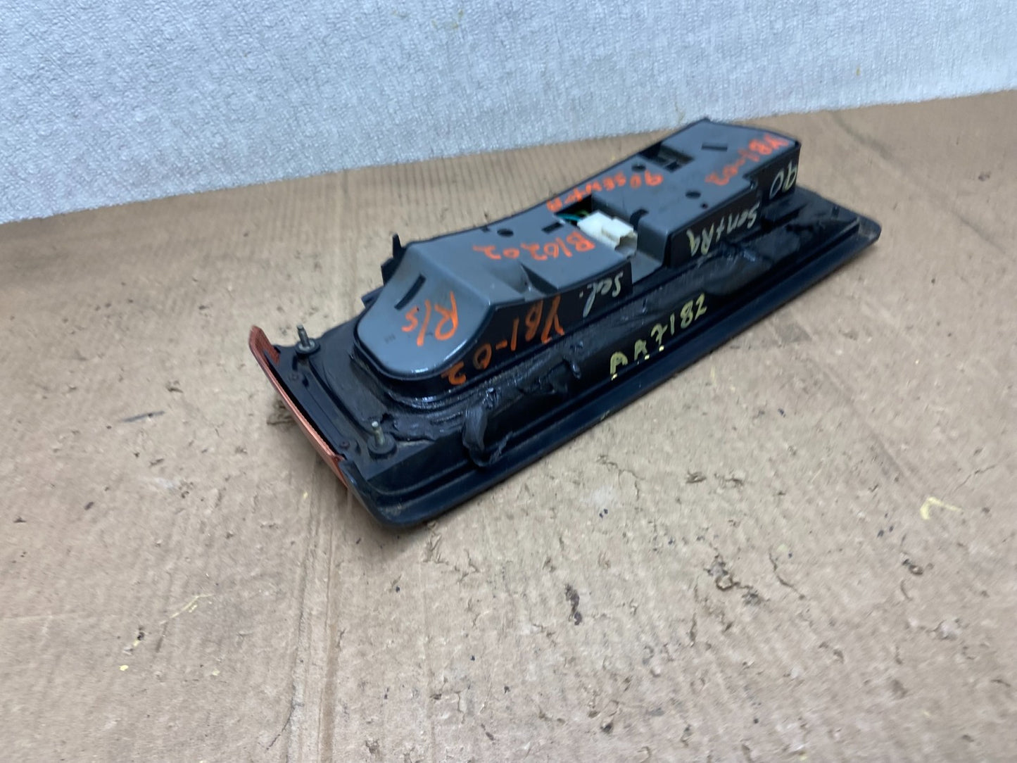 1989 1990 Nissan Sentra Right Passenger RH Side Tail Light Oem AA71825