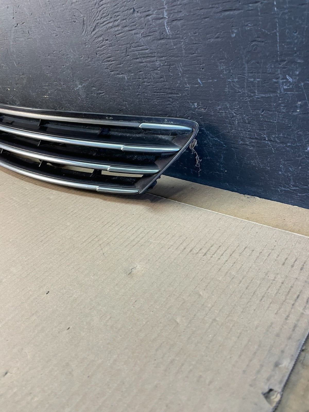 2002 to 2003 Lexus ES300 Front Upper Grill Grille AC1986 DG1