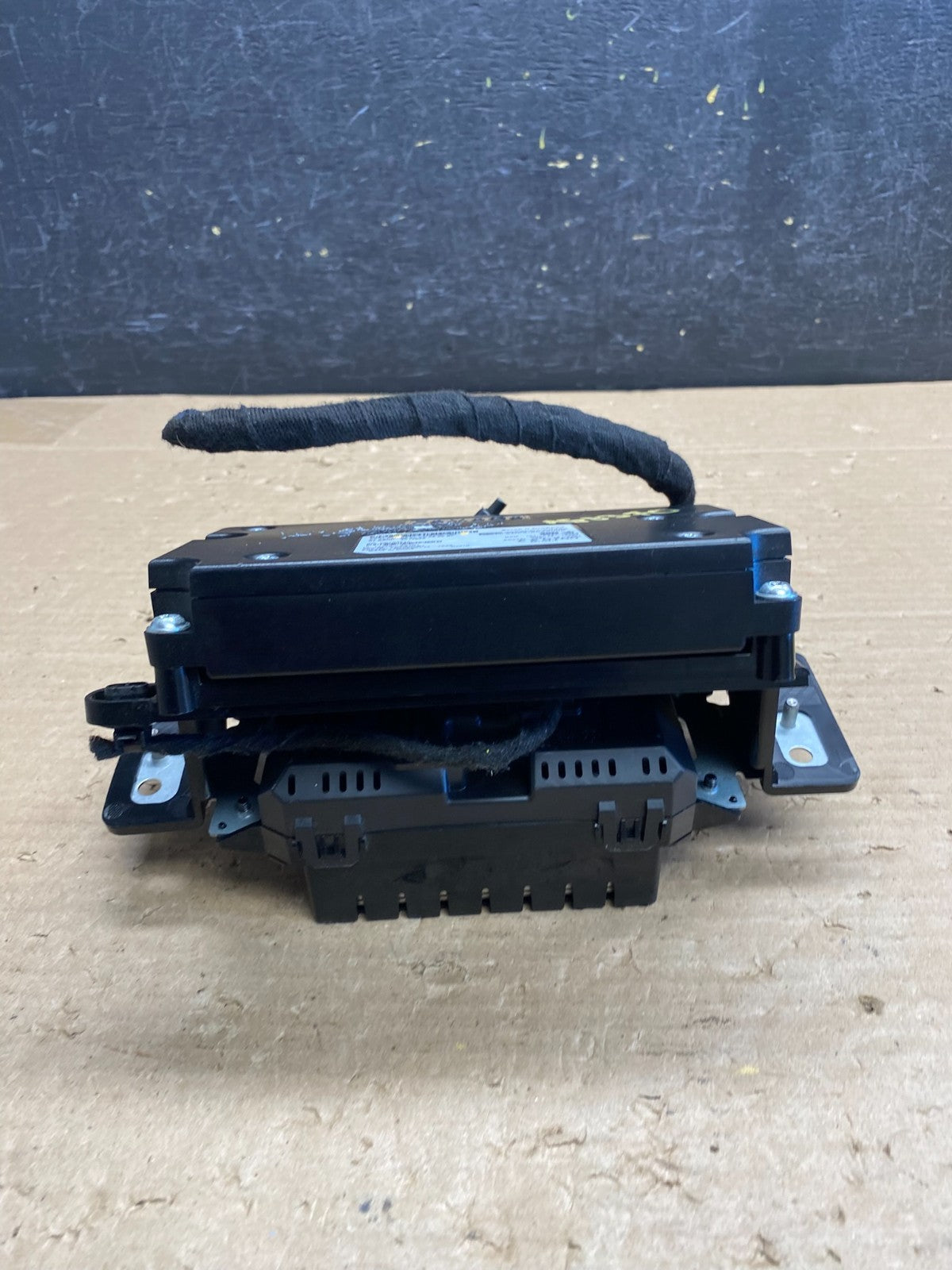 2013 to 2014 Ford Explorer Screen Communication Module DB5T-14B428-AC ag8370 DG4