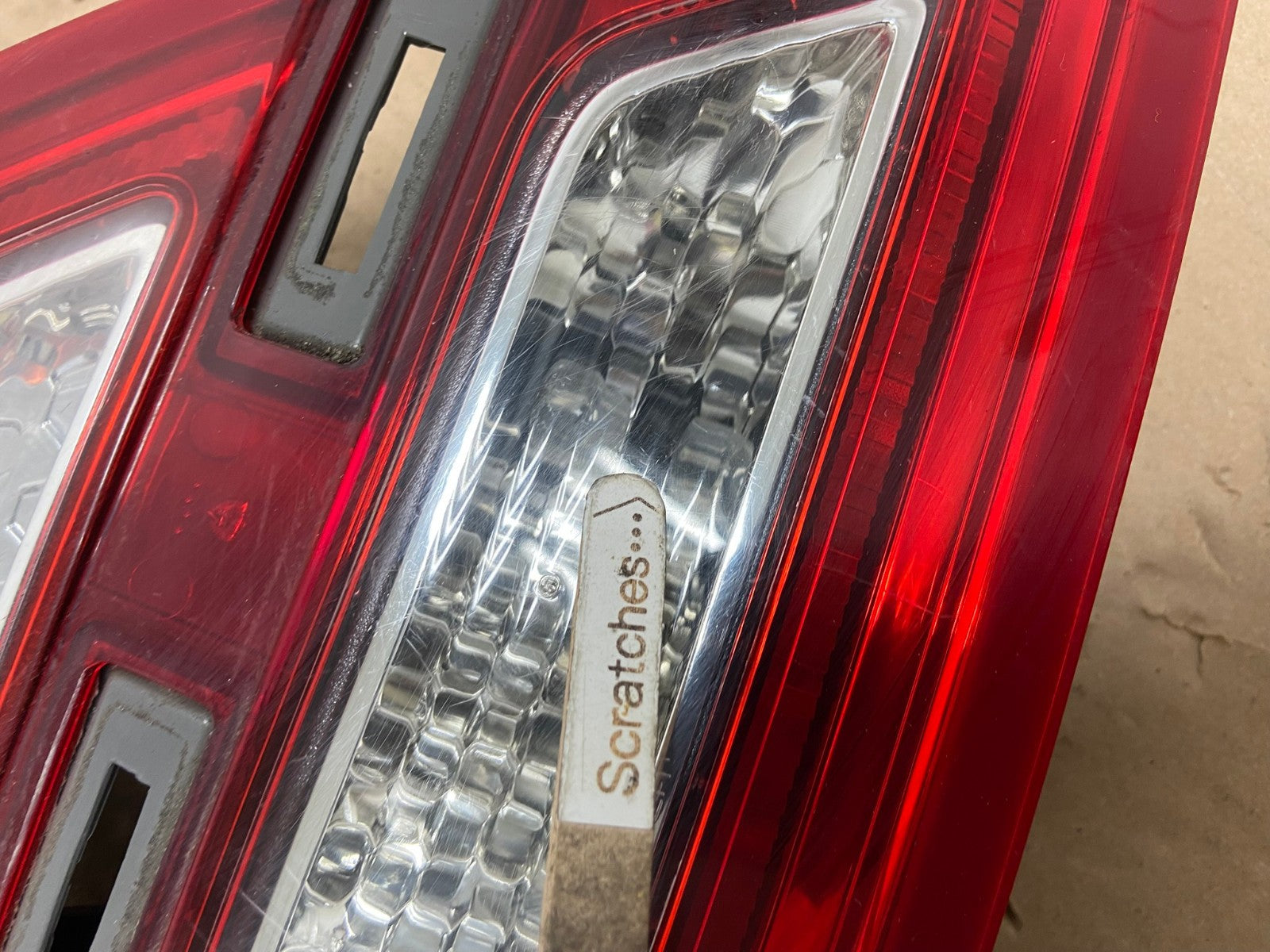 2013 to 2018 Ford Taurus Left Driver Lh Side Tail Light Inner AG6665 LK3