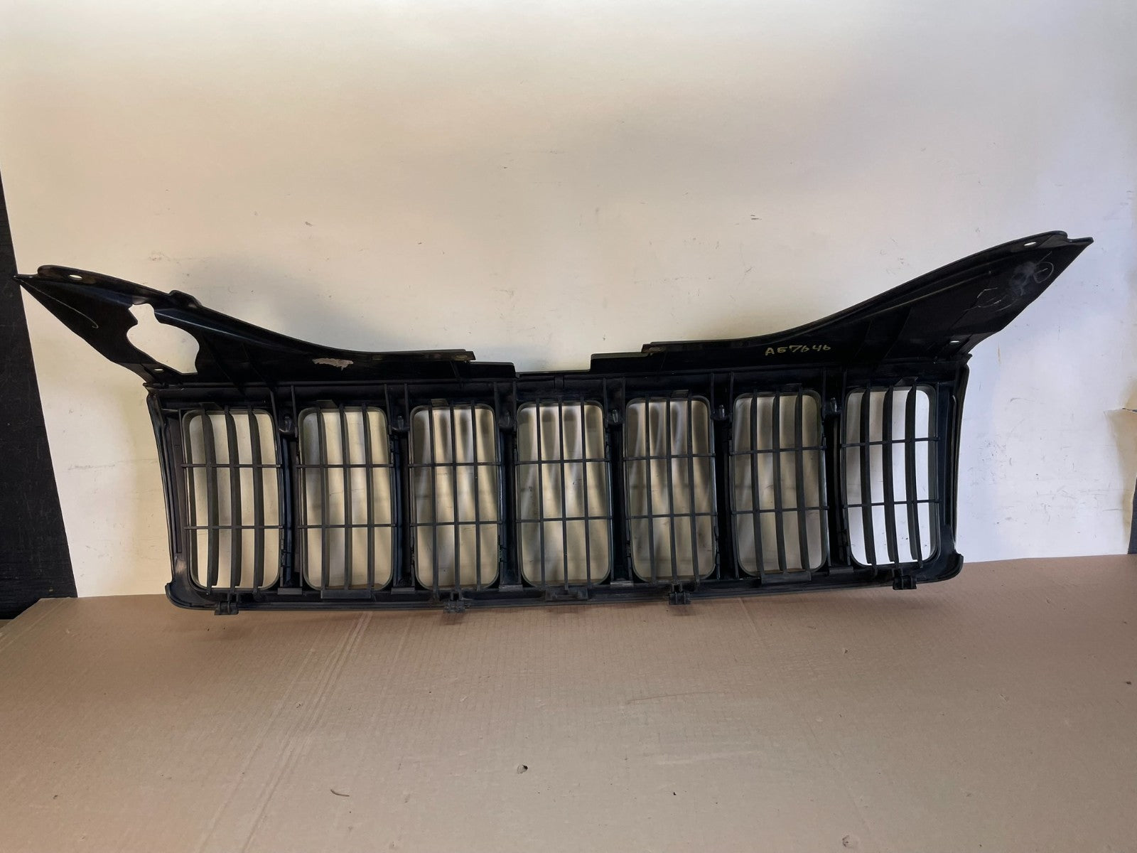 2005 2006 2007 Jeep Grand Cherokee Front Upper Grill Grille ag7646 DG3