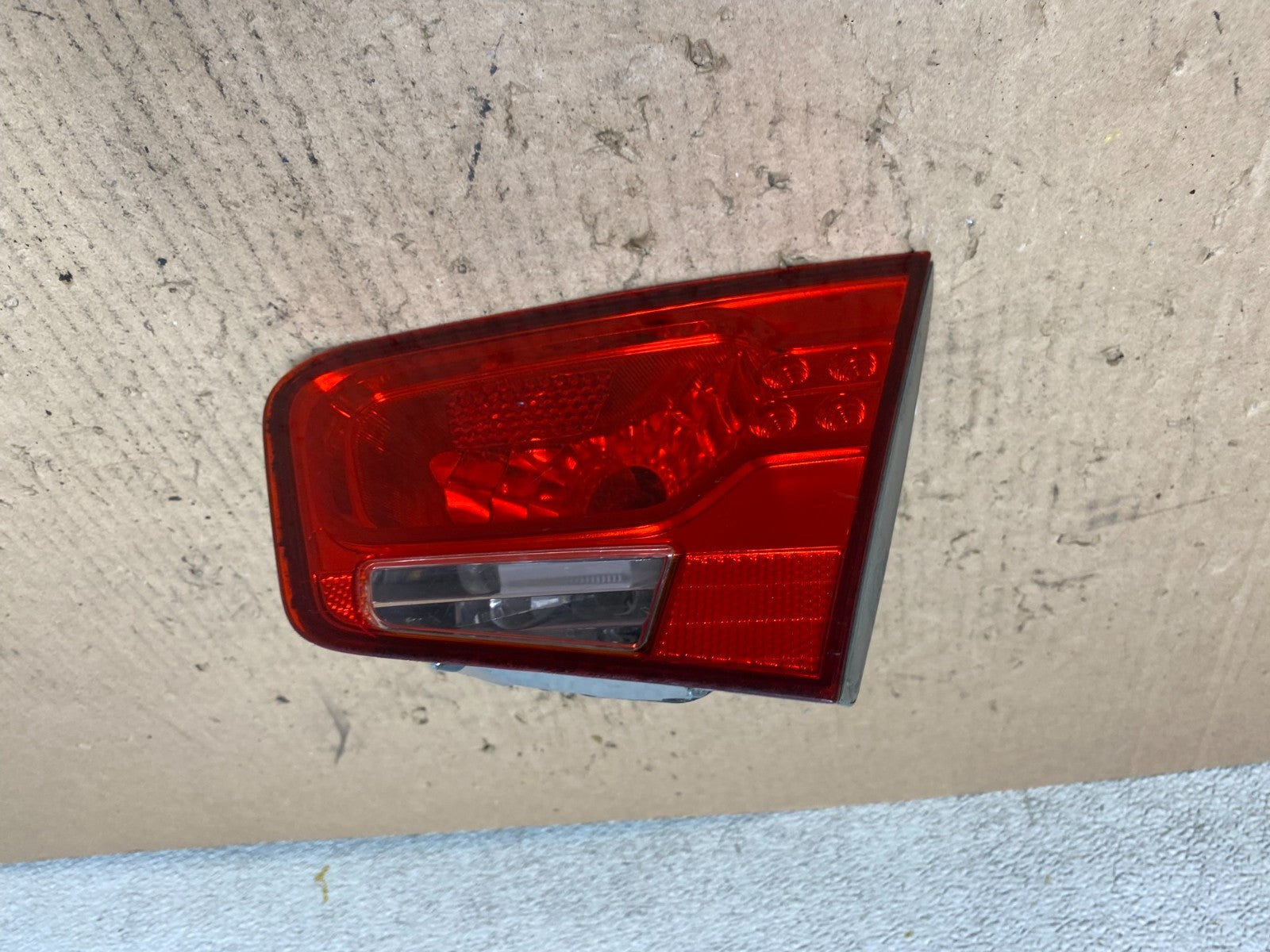 2010 to 2013 Kia Forte Right Passenger RH Side Tail Light Inner P9682 DW0