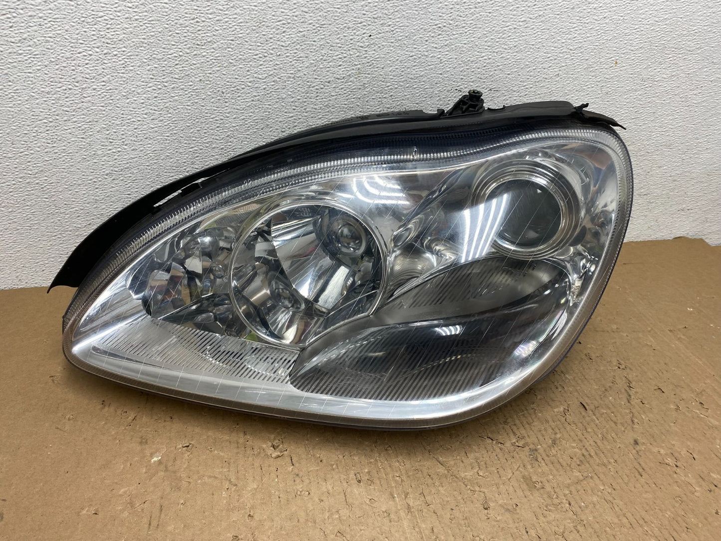 Xenon HID 2003 to 2006 Mercedes S-Class Left Driver LH Headlight AD8811 DW0
