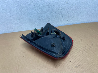 2002 to 2005 Ford Explorer Right Passenger Rh Side Tail light AD0810 LK7