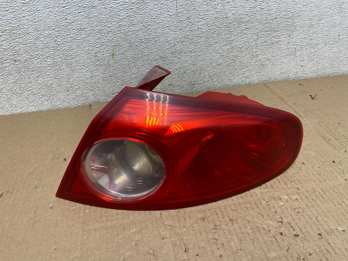 2005 to 2008 Suzuki Reno Right Passenger Rh Side Tail light L4320 DG0