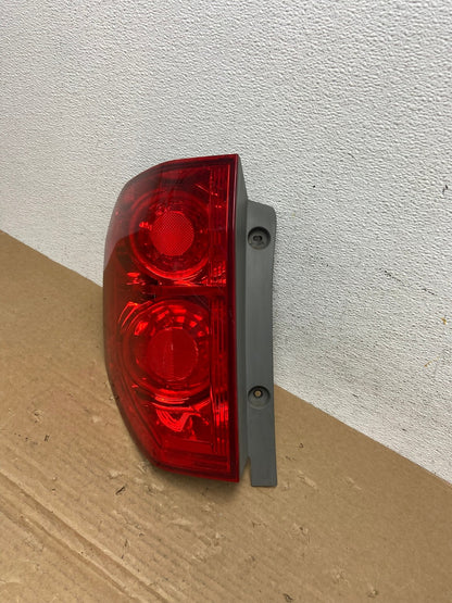 2003 2004 2005 Honda Pilot Left Driver LH Side Tail Light AD3936 LK1