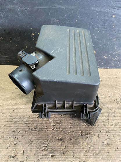 2007 to 2011 Toyota Camry Air Cleaner Intake Filter Box OEM S3625 DG0