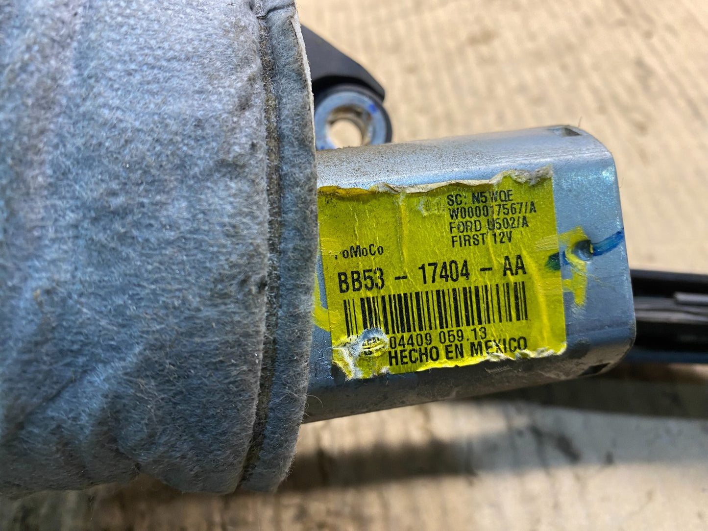 2011 to 2019 Ford Explorer Rear Windshield Wiper Motor OEM y1443 DG6