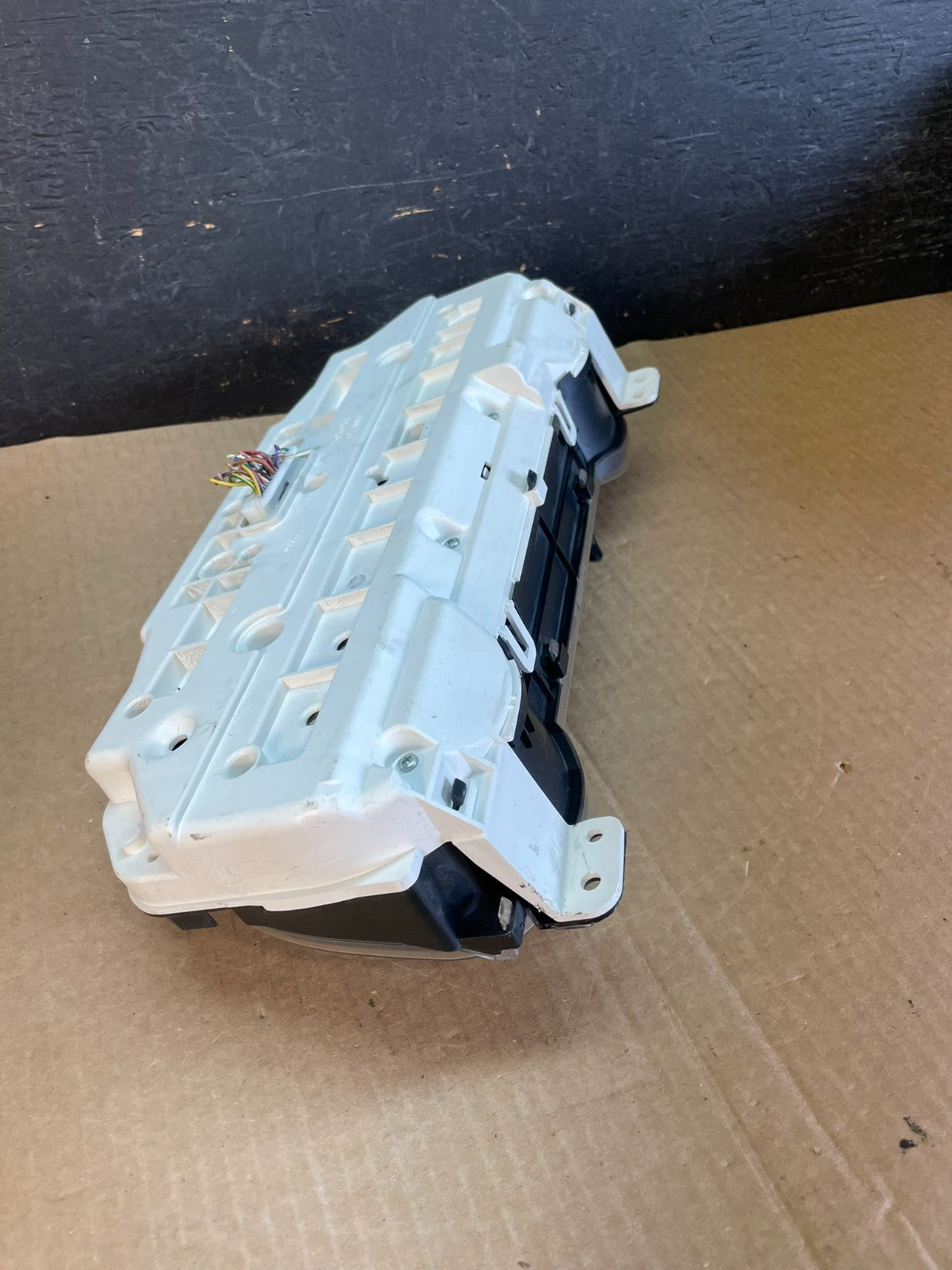 2004 2005 Toyota Sienna Speedometer Cluster Gauge AF3611 DG6