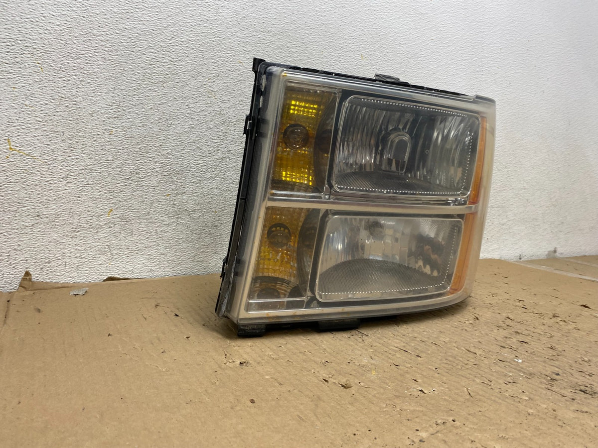 2007 - 2014 GMC Sierra Left Driver LH Side Halogen Headlight AH2951 DW1