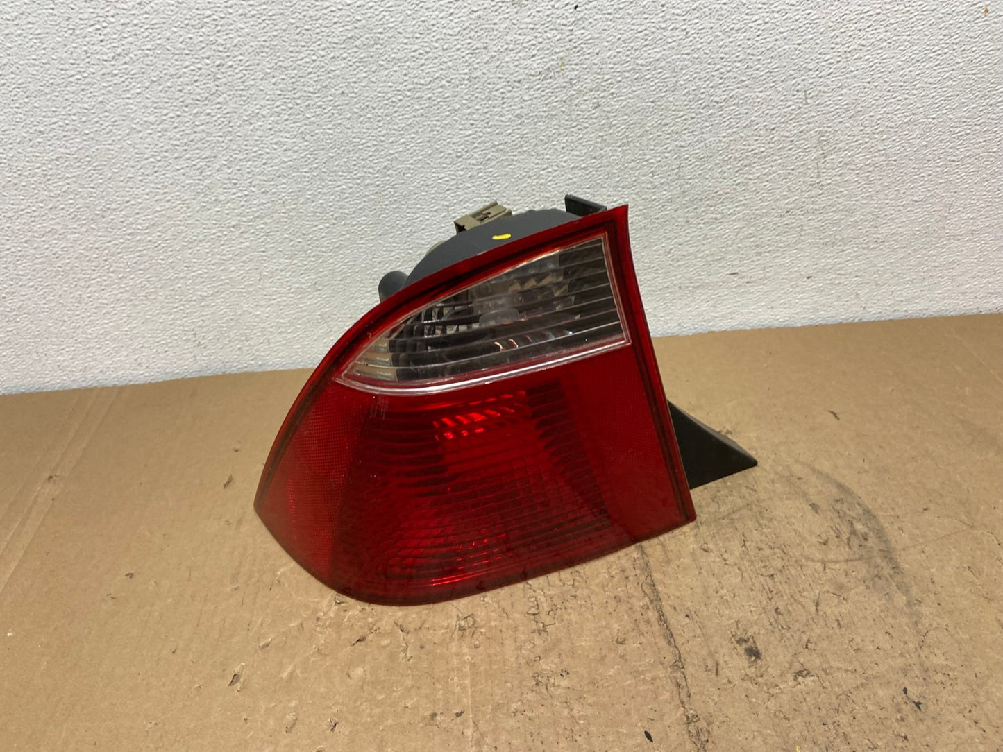 2005 2006 2007 Ford Focus Sedan Left Driver Side Tail Light AC7327 LK0