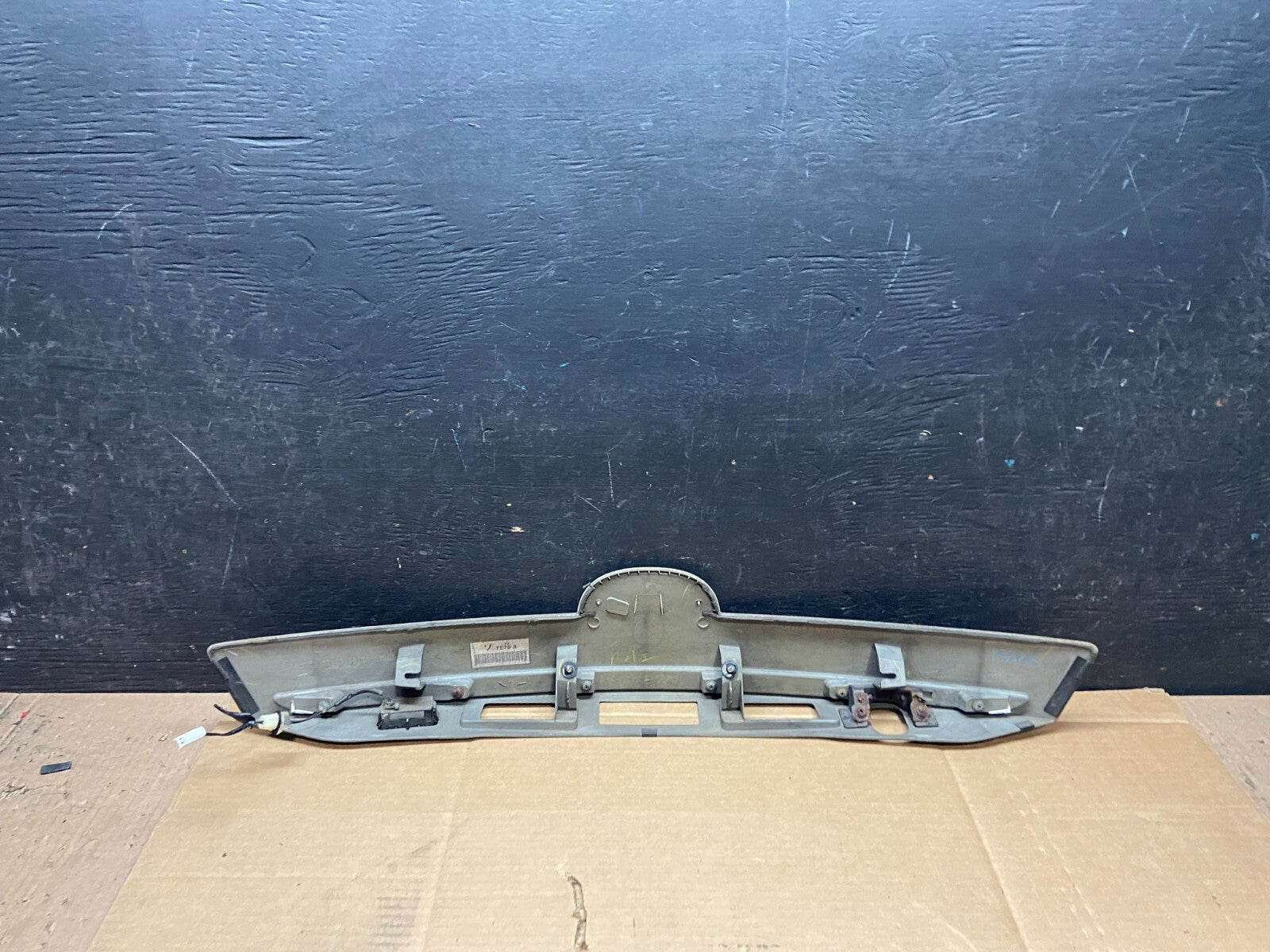 2007 to 2009 Mazda CX-9 Trunk Lid Garnish Panel Molding Trim Backup Camera H70888