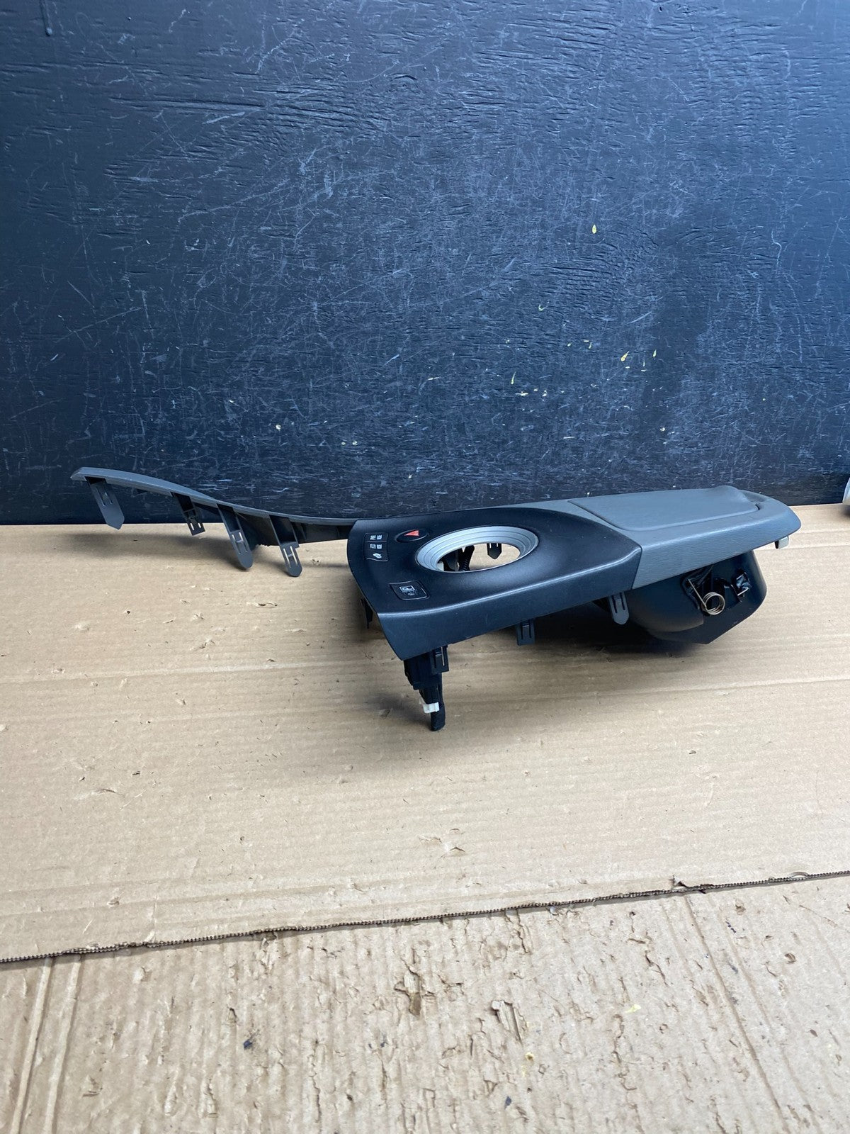 2010 to 2015 Toyota Prius 1.8L Gear Shifter Trim Panel Cover Bezel AG0154 DG1
