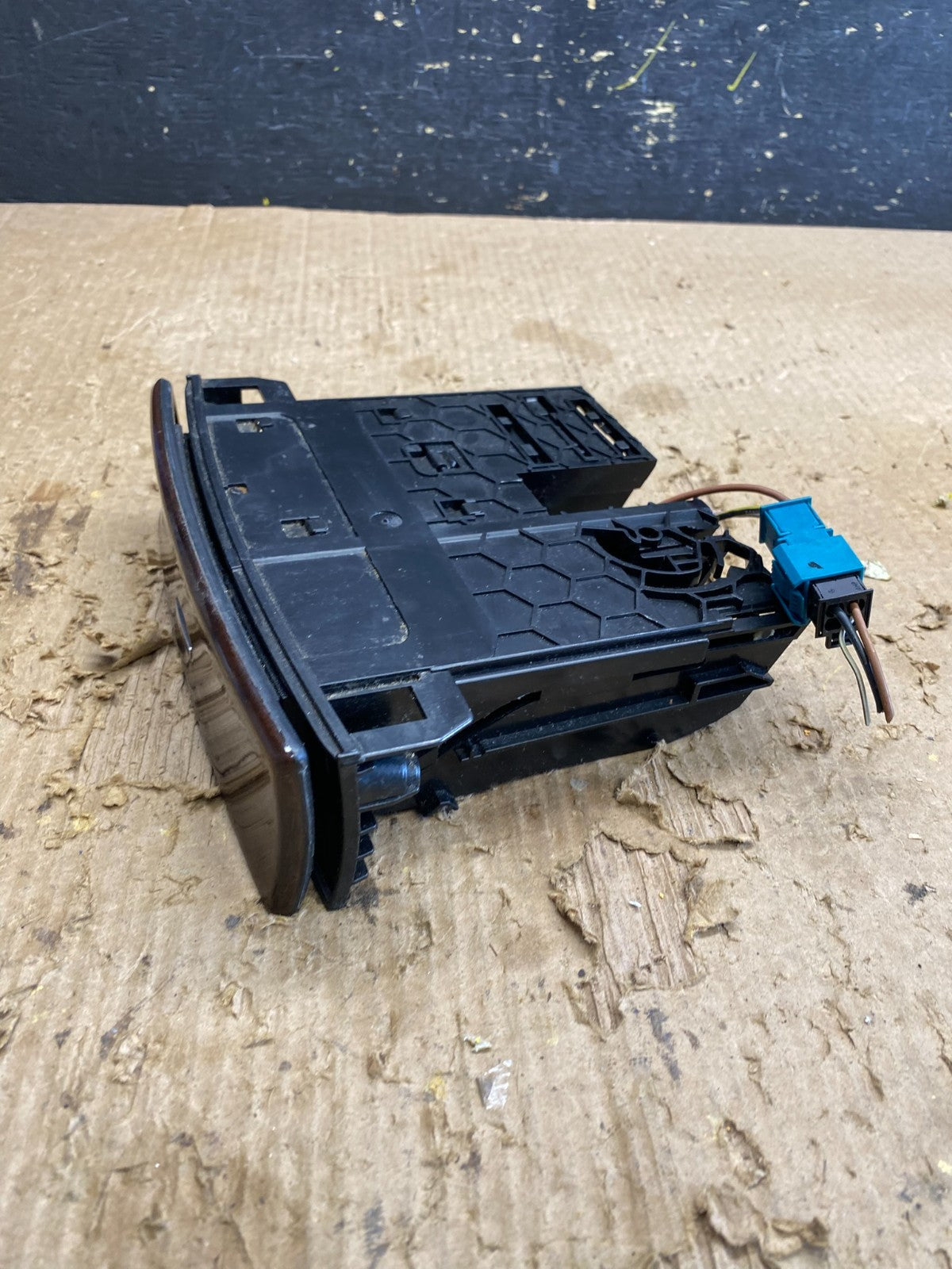 2007-2012 Mercedes GL450 X164 Center Console Ash Tray Compartment OEM Z9696 DG3