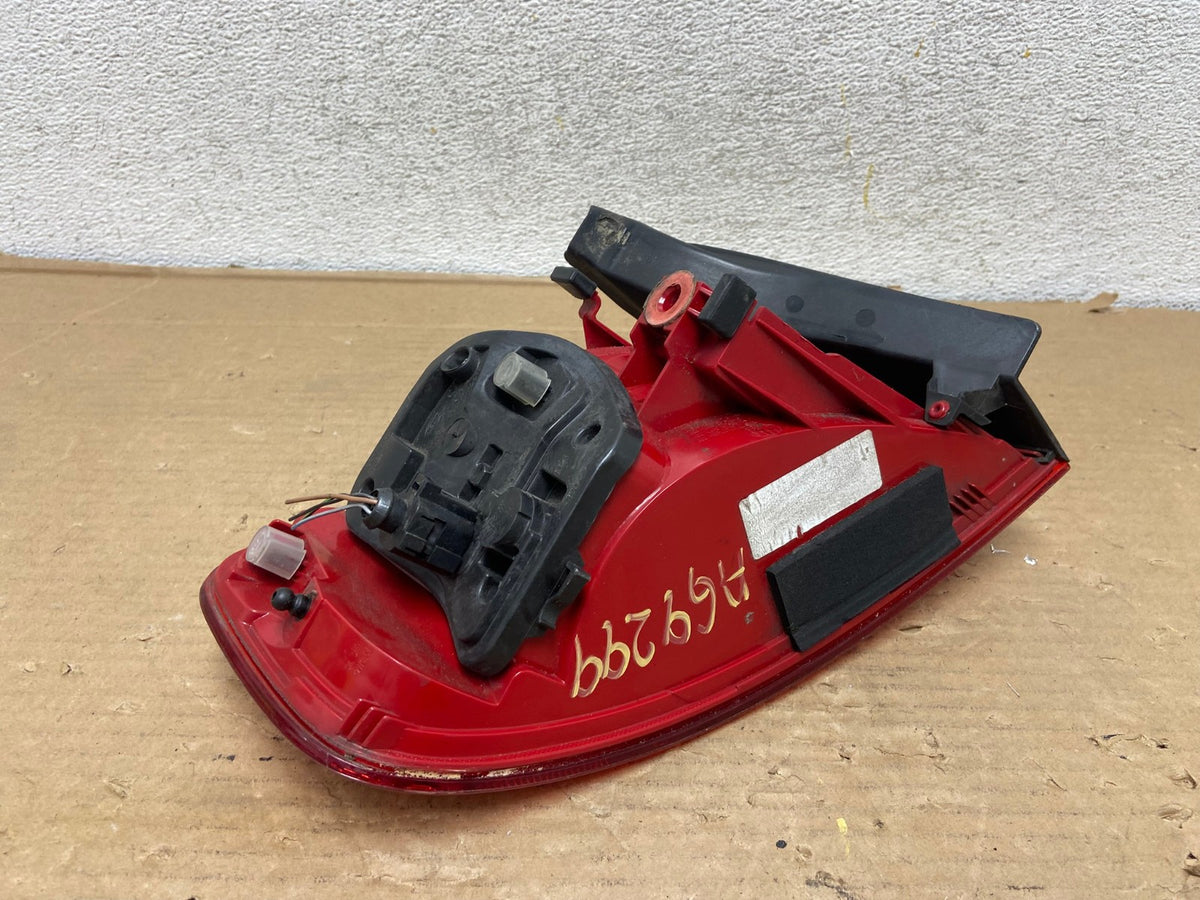 2009 - 2012 Audi A4 Sedan Right Passenger Side LED Lh Tail Light AG9299 LK5