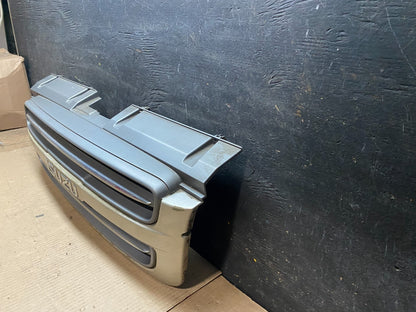 1998 1999 Isuzu Trooper Front Upper Grill Grille U7584 DG1