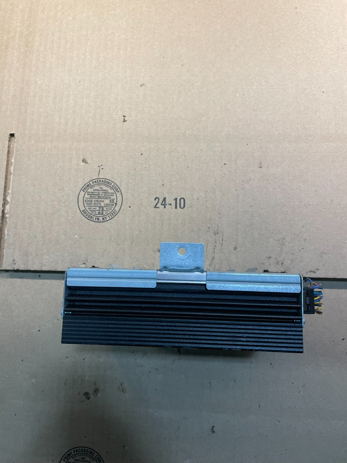 2007-2010 BMW X5 Top HiFi Lear Radio Audio Amplifier Amp OEM V6687 DG1