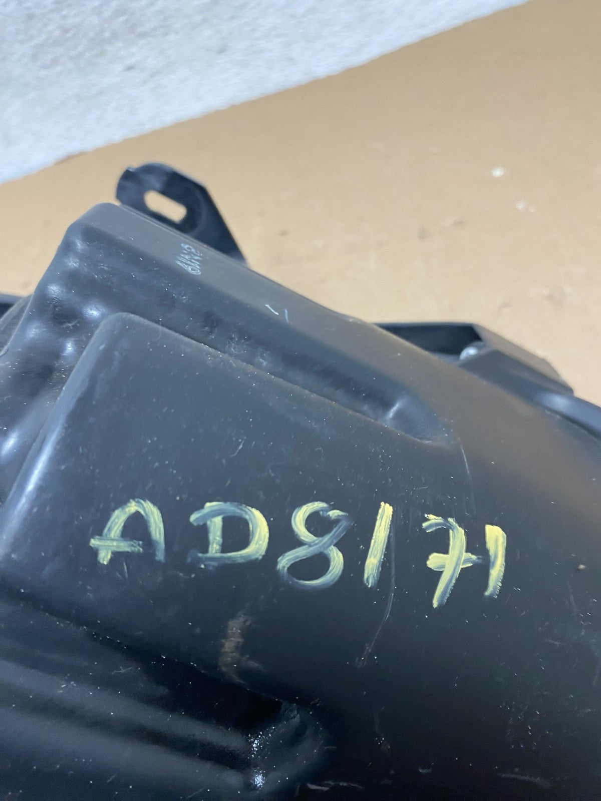 2008 to 2013 Nissan Rogue HID Xenon Headlight Left Driver Lh Side AD8171 DW8