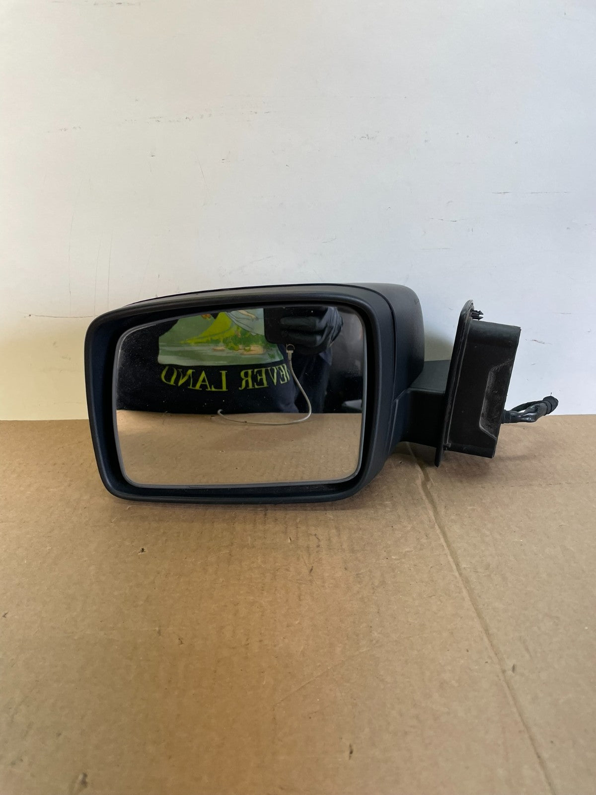 2005 - 2009 Land Rover LR3 Left Driver Side View Door Mirror ah6144 DG6