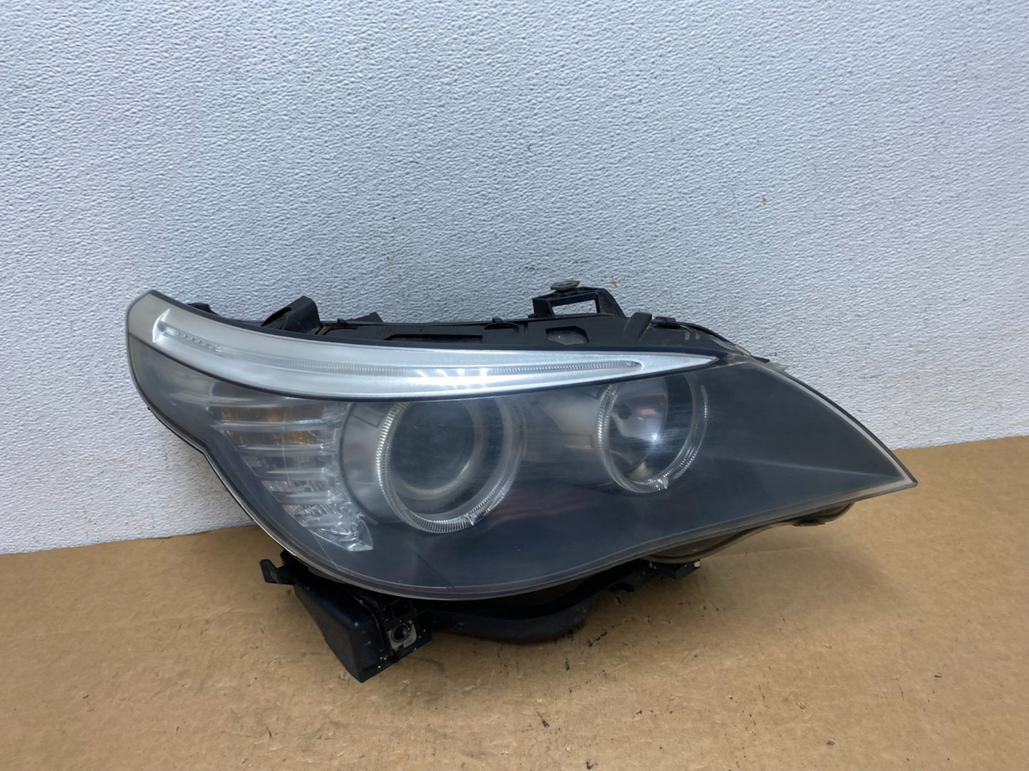 2008 to 2010 Bmw 5 Series 528i Halogen Right Headlight AD5231 DW0