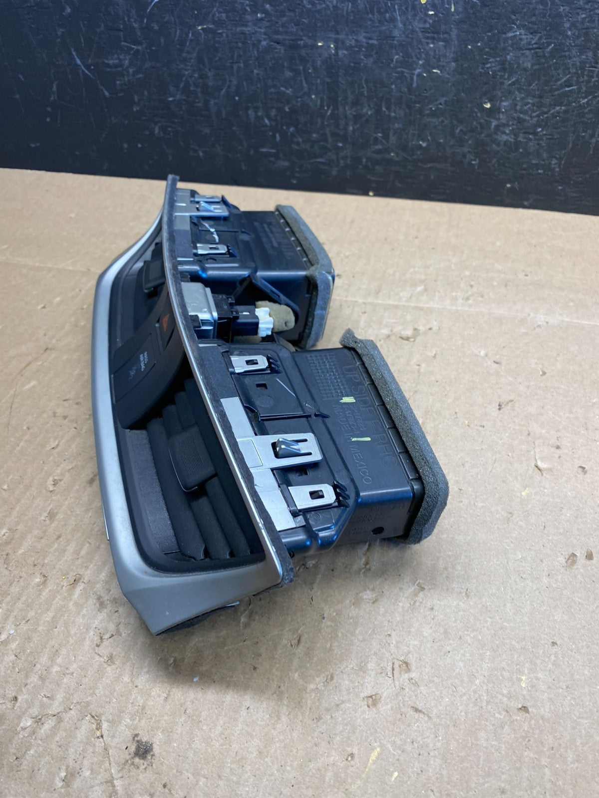 2013 to 2015 Nissan Sentra Air Vents Top Dash Center W/Hazzard Switch AC6554 DG2