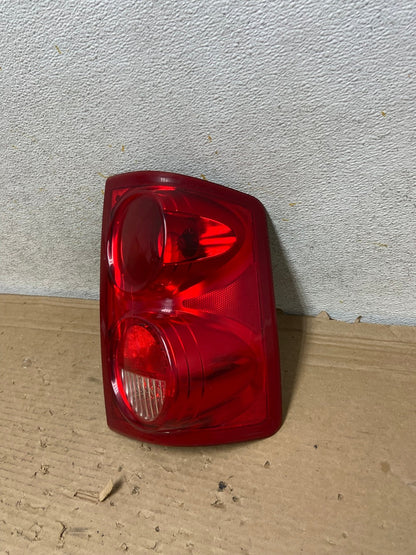 2005-2011 Dodge Dakota Right Passenger Rh Side Tail Light AH8917 LK1