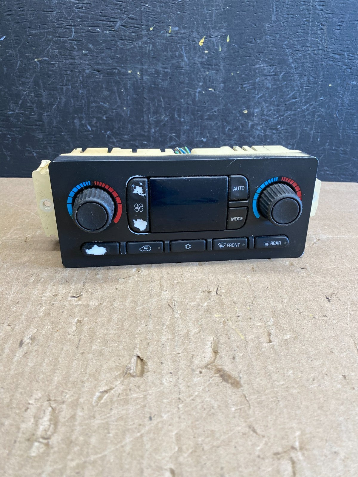 2003-2007 GMC Envoy Tahoe GMC Sierra A/C Climate Control A/C AC6432 DG0