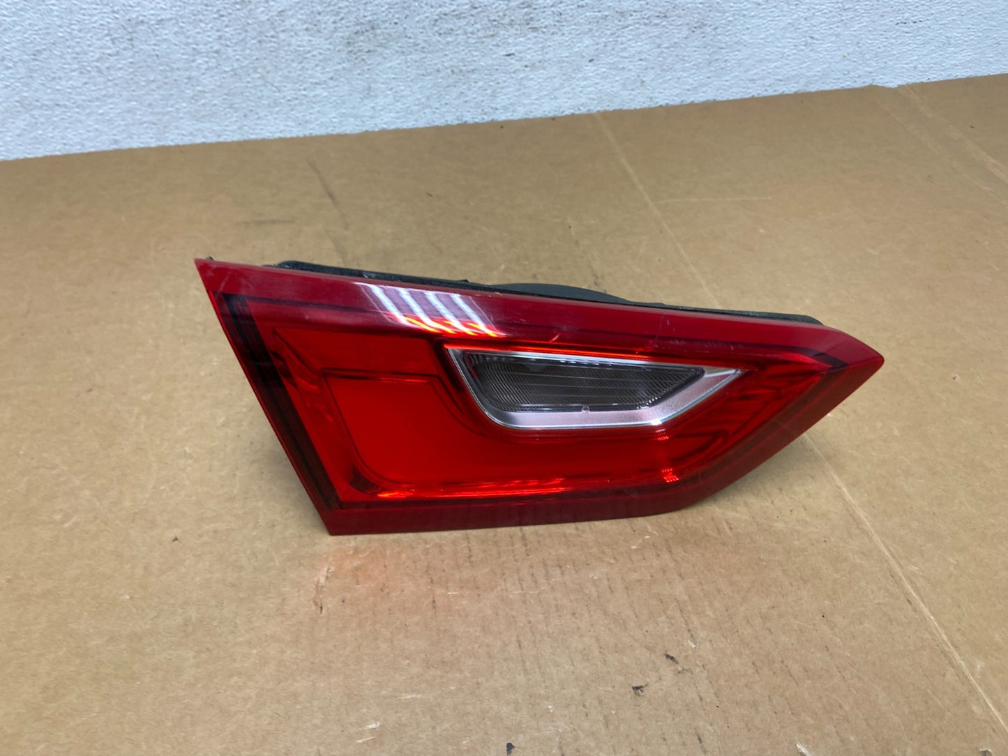 2016 - 2019 Chevrolet Malibu Left Driver LH Inner Tail Light ad8998 DG0
