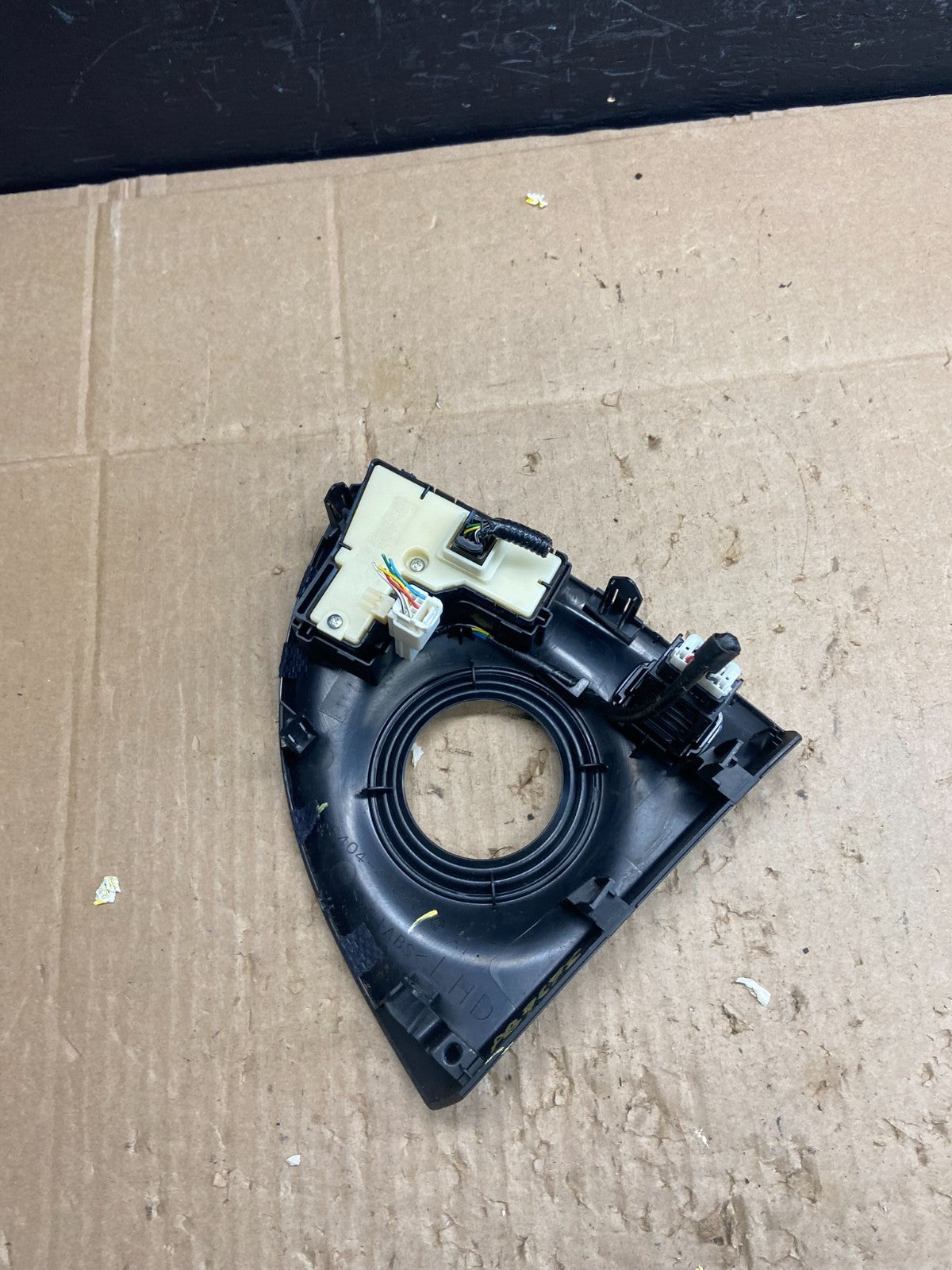 2010 to 2015 Toyota Prius 1.8L Gear Shifter Trim Panel Cover Bezel AB9675 DG3