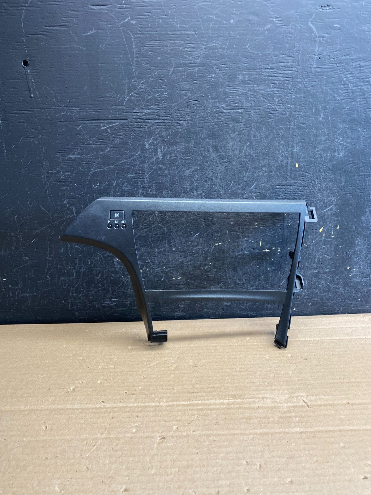 2010 to 2015 Toyota Prius Radio CD Player Screen Bezel Trim AG0079 DG0