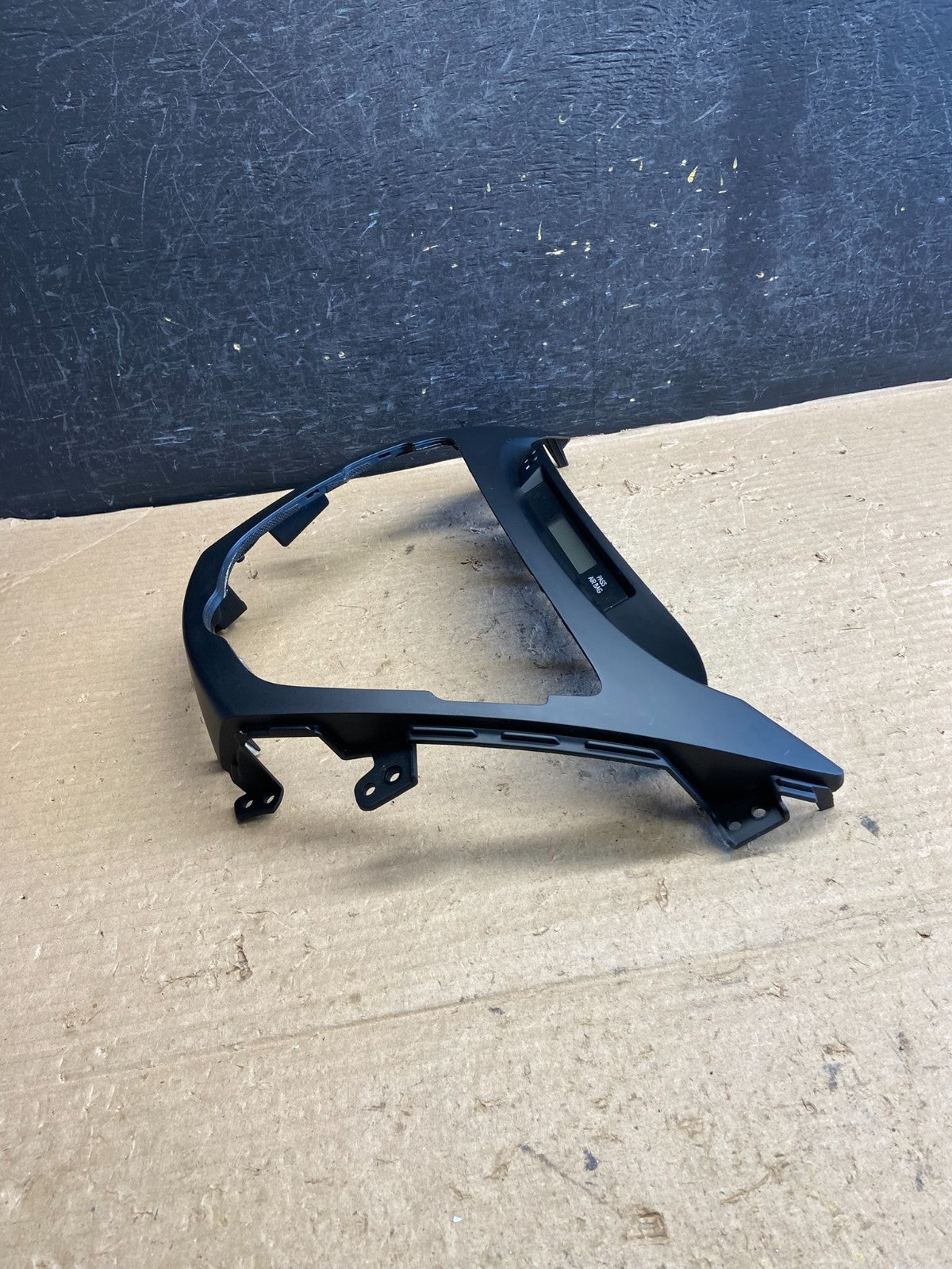2011-2013 Hyundai Elantra Dash Radio Bezel Clock Display Trim AH5152 DG2