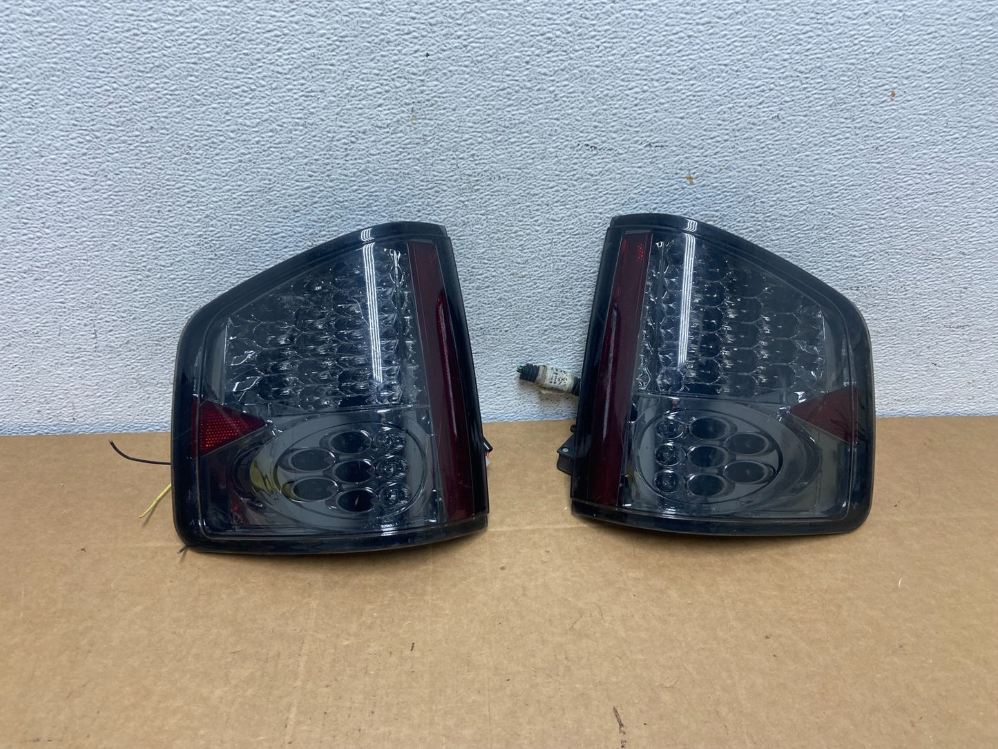 1994 - 2002 Chevrolet S10 GMC Sonoma Left+Right Set LED Tail Light AA0338 DG0