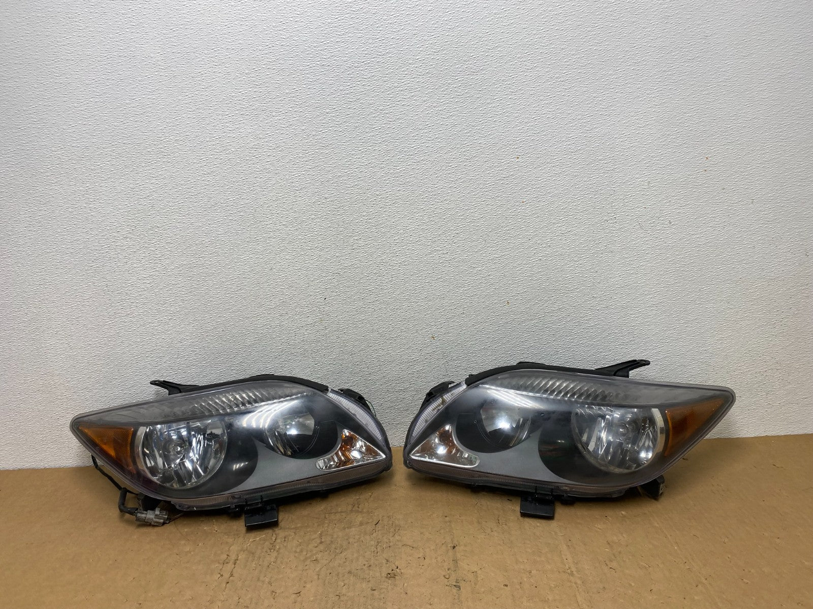 2005 2006 2007 Scion Tc Left+Right Side Halogen Headlights AD0513 DW0
