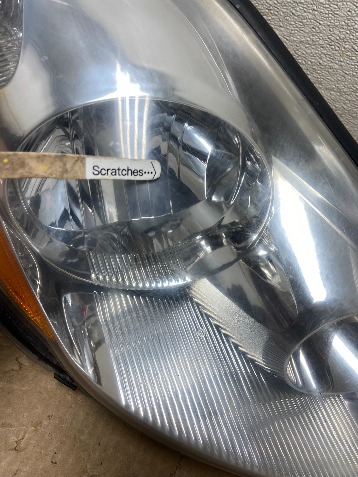 2006 to 2010 Toyota Sienna Right Passenger Rh Side Headlight Halogen AA7121 DW3