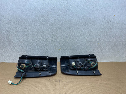 2002 2003 2004 Nissan Xterra Left+Right Side Tail Lights Oem W3865 DW9