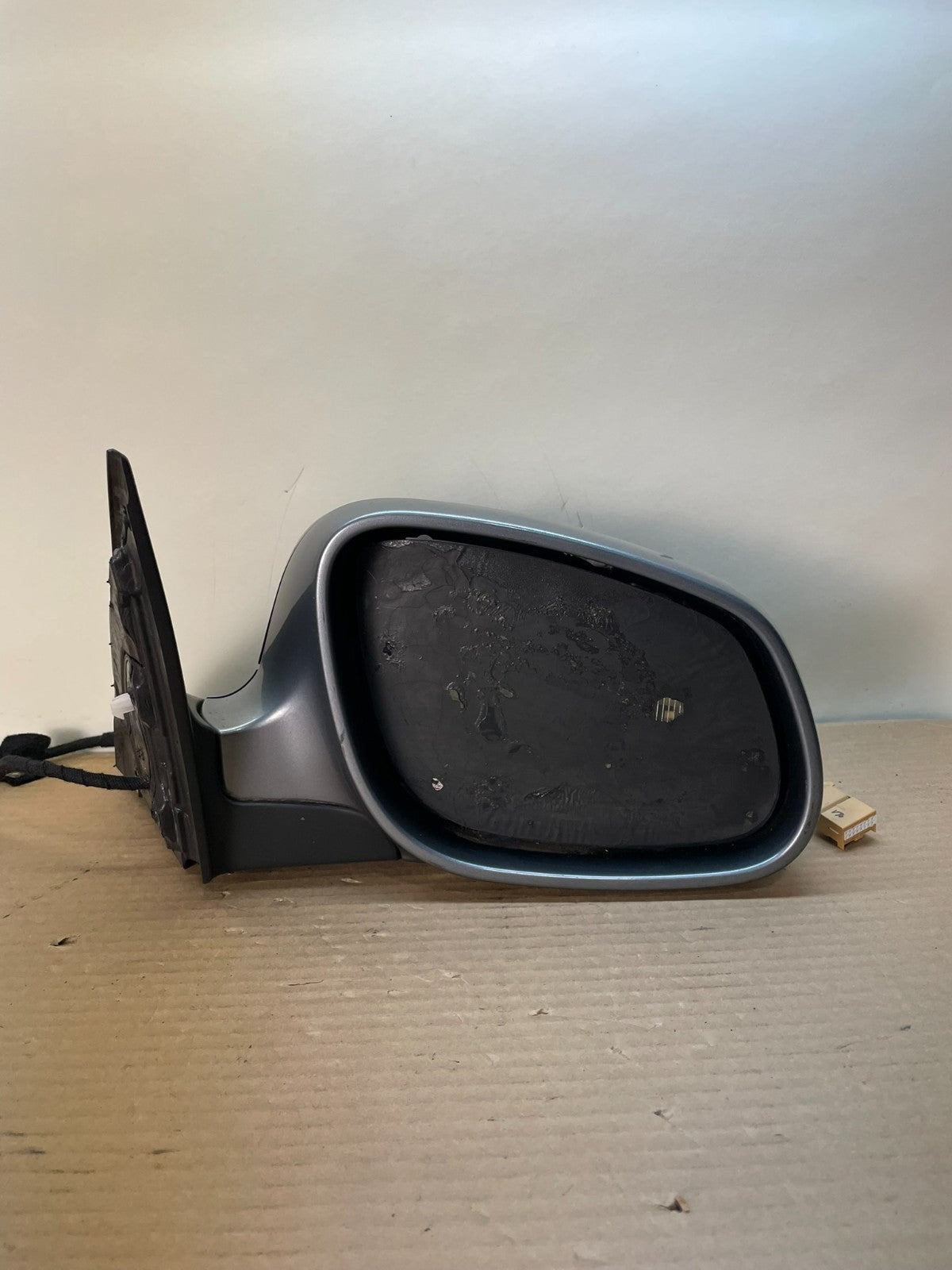 2003 to 2006 Porsche Cayenne Right Passenger RH Door Mirror AH8692 DG2